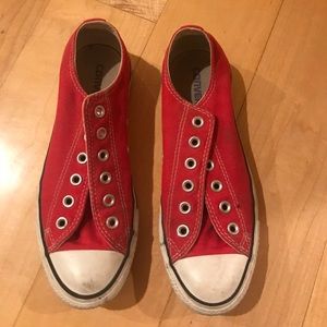 Converse all star tennis shoes red